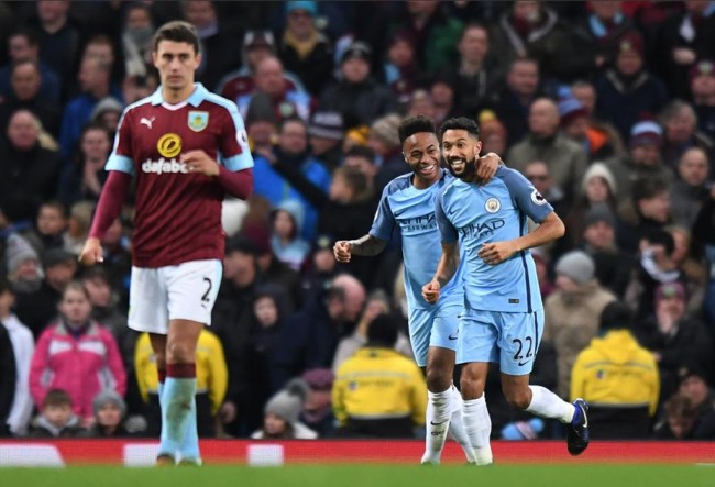 萨博尼斯退 萨博尼斯退